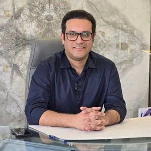 دکتر مهدی طاهری