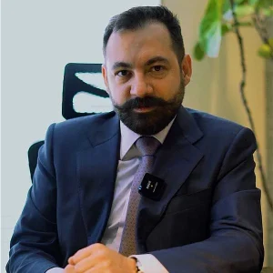 دکتر پویا باقری؛ بهترین متخصص ایمپلنت تهران