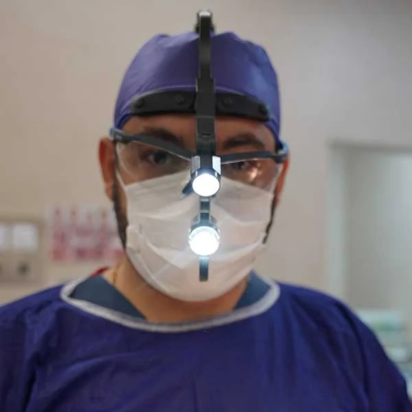دکتر پویا باقری